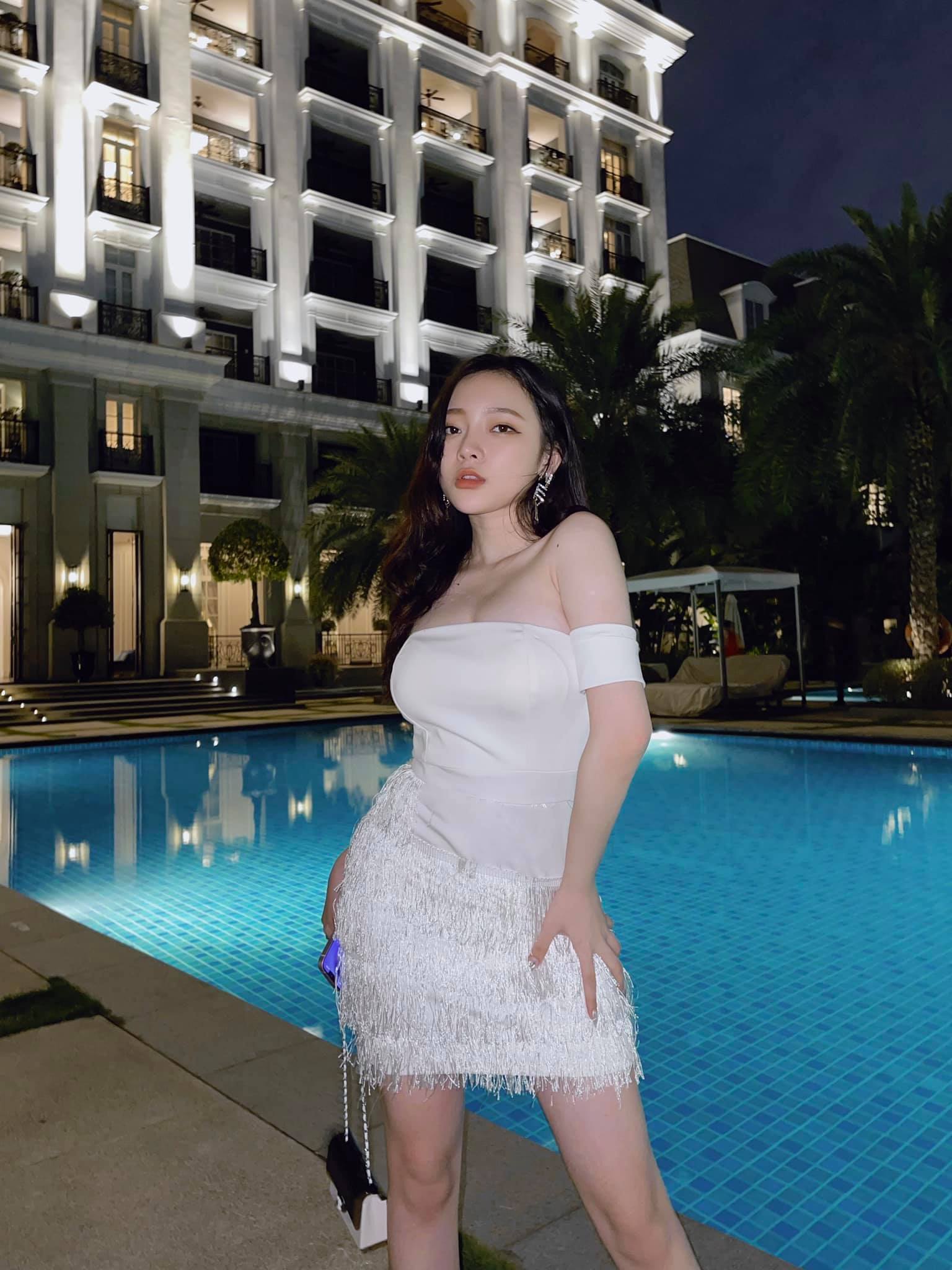 bự, trắng Hoàng Nguyễn Linh CHi Sexy girls, Girl nóng bỏng